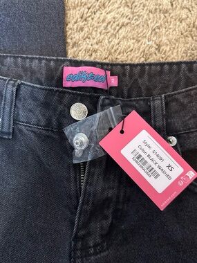 BRAND NEW EDIKTED low rise Women's Black Washed Jeans - XS